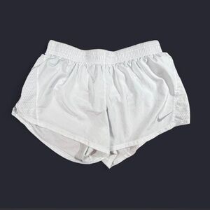 Nike Dri-Fit white running shorts ๐ค womenโs large